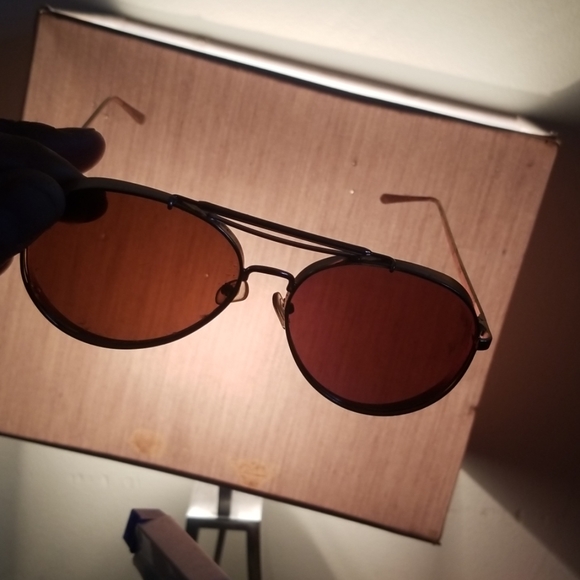 Glasses - Picture 5 of 6